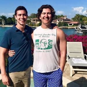 Meet your Posher, Dylan